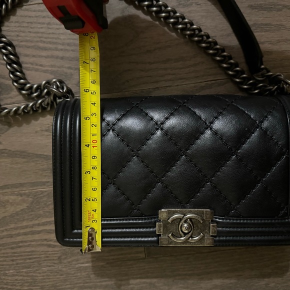 Chanel Le Boy leather handbag - Picture 7 of 7